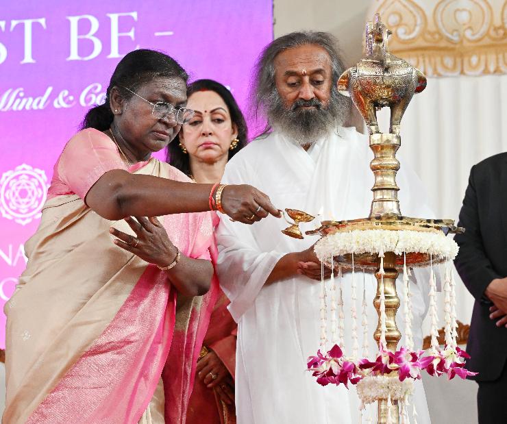 President Murmu graces International Women's Conference of Art of Living 