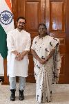 Filmstar Aamir Khan calls on President after his movie 'Sitaare Zameen Par' hits theatre