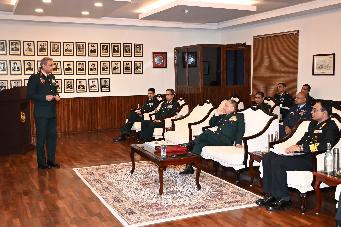 CDS visits Defence Services Staff College, Wellington