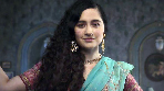 Waheeda, portrayed by Sanjeeda, is depicted as a woman of unparalleled beauty and possessing an angelic voice. However, her life takes a tragic turn when she experiences an incident that leaves her scarred for life. With her exquisite appearance, graceful dance movements, and mastery of Urdu, Sanjeeda seamlessly fits into the magnum opus world of 'Heeramandi'