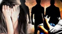 Sameer, who was sent to jail recently released and again forced his family to allow him with his wife to stay in the house. As the family members refused to accept his inter-caste marriage, an enraged Sameer attacked his grandmother