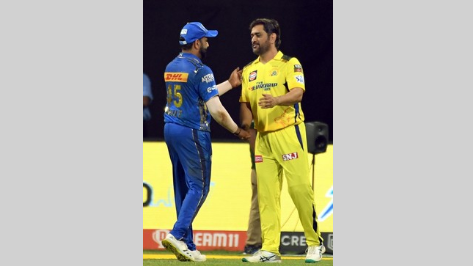 MS Dhoni with Rohit Sharma