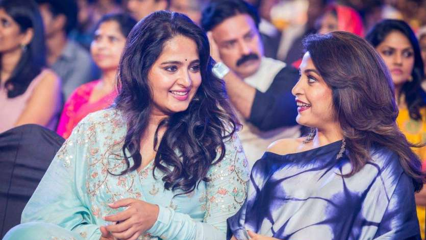 Popular South Indian actresses Anushka Shetty and Ramya Krishnan reached Jeypore town last night for the shooting.
