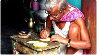 If you're a fan of heritage and crafts, Raghurajpur in the Puri district of Odisha is a must-visit.