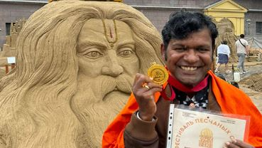 Internationally acclaimed sand artist and Padma Shri awardee Sudarsan Pattnaik has once again brought pride to India by winning the Golden Sand Master Award and gold medal at the International Sand Sculpture Championship