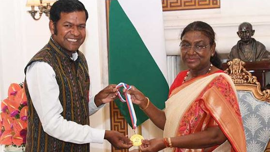 President of India Droupadi Murmu on Thursday honoured renowned international sand artist and Padma-awardee Sudarshan Pattnaik for his recent achievement of winning the Golden Sand Master Award at the International Sand Sculpture Championship in St. Petersburg, Russia.