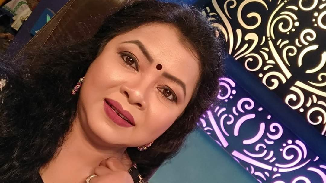  Singer Pami Mishra has lodged a complaint with the Cyber Police regarding the alleged theft of her song, originally released 14 years ago