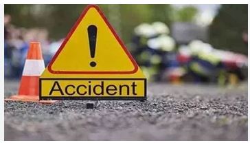 Odisha: College student killed, two others critical as tree branch falls on moving bike