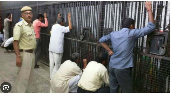 Youth caught with spy camera in Puri Jagannath Temple, detained