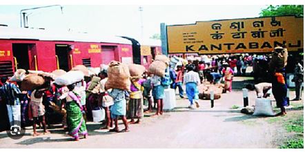 Thousands of devotees throng the Tara Tarini shrine in Ganjam district as today marks the first Tuesday of the Chaitra month.