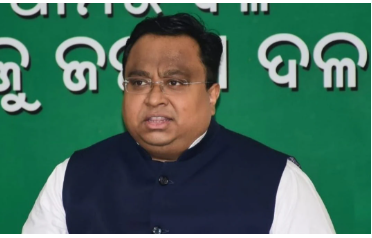 The children were immediately rushed to a nearby hospital, but doctors declared them brought dead. Preliminary reports suggest that the children died of asphyxiation due to lack of ventilation inside the closed vehicle