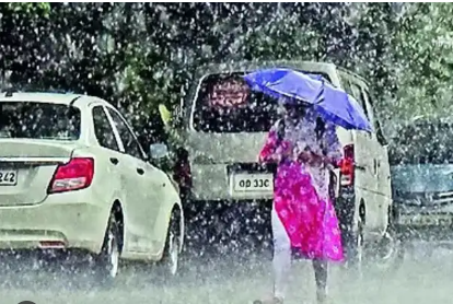 The prices of petrol and diesel in Bhubaneswar on May 26, 2025, were recorded at Rs 101.82 per litre, and Rs 92.33 per litre, respectively.