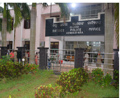 According to officials, the injured officer was immediately evacuated and rushed to a nearby hospital for urgent medical attention. However, despite efforts by doctors, ASP Girpunje succumbed to his injuries during treatment