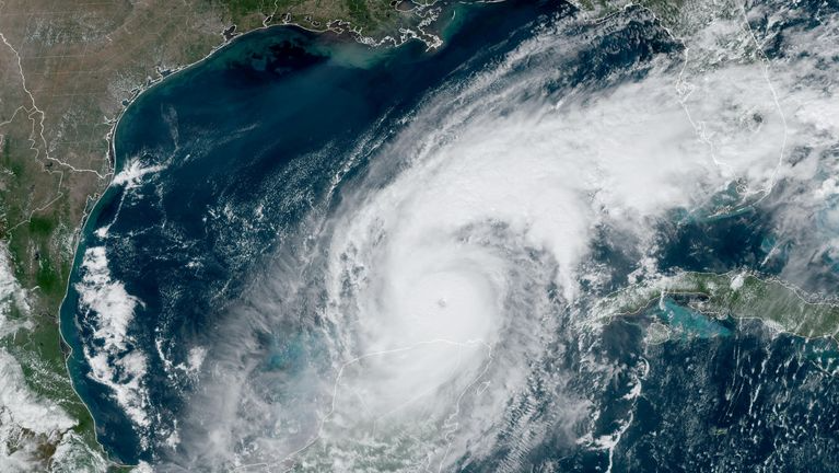 Hoarse Bigul of Climate Change: Erratic deluge inundates sand dunes, date palm groves in ocean of rainwater, highest ever downpour recorded in last 50 years!