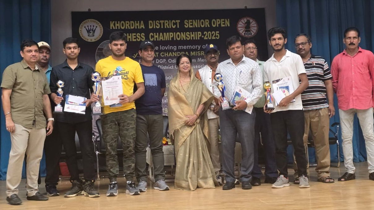 Chess Top -Senior