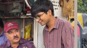The video, which has been widely shared across various platforms, features an auto-rickshaw driver who delivers a powerful message about linguistic harmony.
