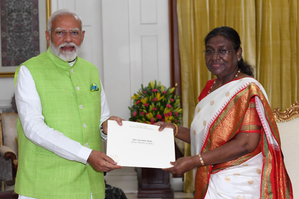 Modi with President Murmu