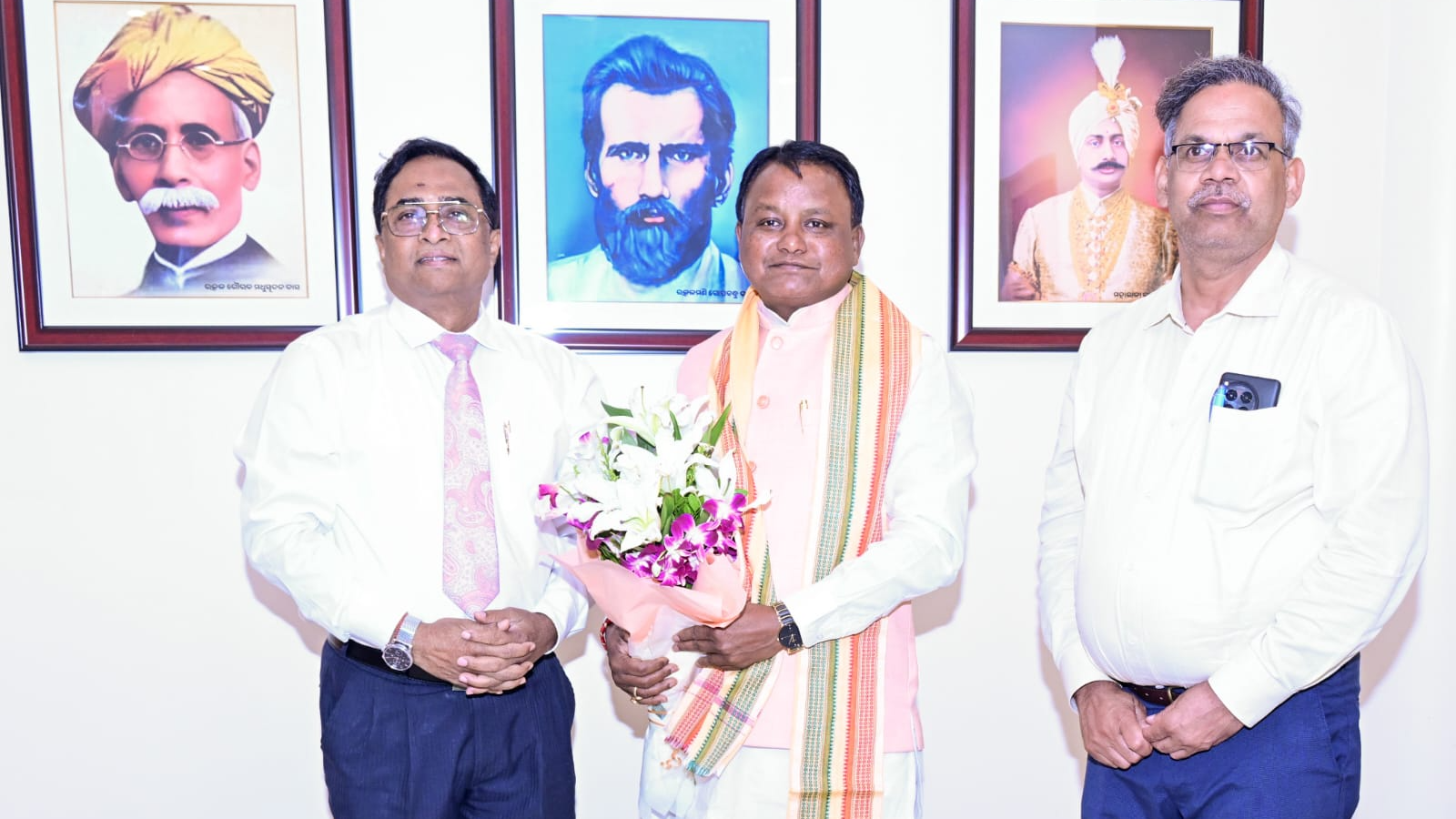 Odisha CM with AIIMS executive director