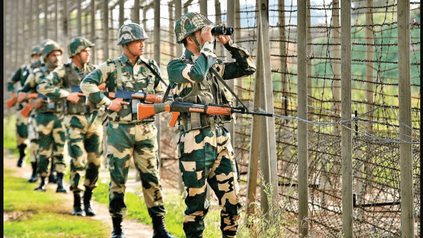 India mobilizes additional 137 companies of Paramilitary Forces to Indo-Pak border, J&K valleys 