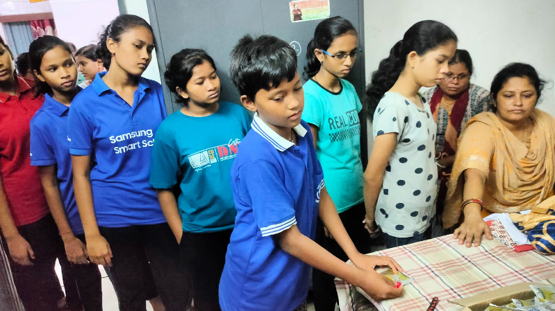  At least 80 school students of Jawahar Navodaya Vidyalaya in Sambalpur fell sick showing symptoms of suspected food poisoning.