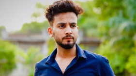 Content creator Elvish Yadav made history of 'Bigg Boss' after being the first wildcard to win the show. He has now thanked his fans, whom he lovingly calls 'Elvish Army', and said that he has no words to express on winning. 
