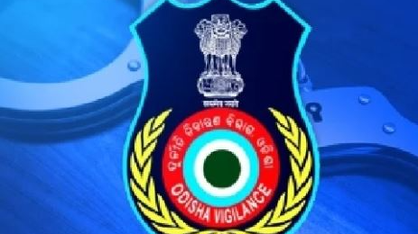 Odisha Vigilance sleuths arrested Marketing Inspector (MI) of Th. Rampur Block in Kalahandi district while demanding and accepting Rs 14,000 bribe from a complainant.