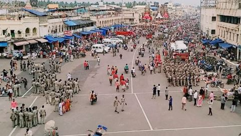 All makeshift shops on the Bada Danda (Grand Road) will remain closed during the five days of holy Panchuka, informed Puri Collector Samarth Verma.