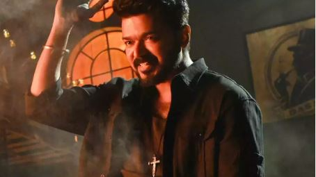 Tamil superstar Thalapathy Vijay, who recently attended the funeral of his mentor Vijaykanth, was mobbed by a rowdy crowd and mediapersons. One person even flung a slipper directed at the actor at the event.