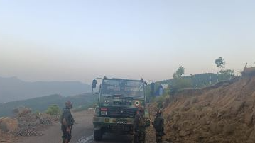  A terrorist attack in the early hours of Wednesday in Doda district resulted in injuries to five army soldiers 