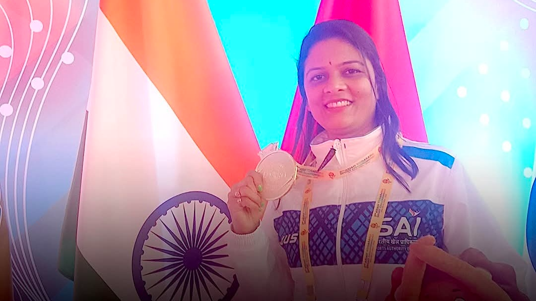  In a moment of immense pride for Odisha and the nation, Nibedita Sahoo secured the gold medal in the Senior Traditional category at the 2nd Asian Yogasana Sports Championship