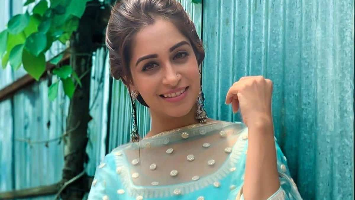 Popular television actress Dipika Kakar has revealed that she has been diagnosed with stage 2 liver cancer.