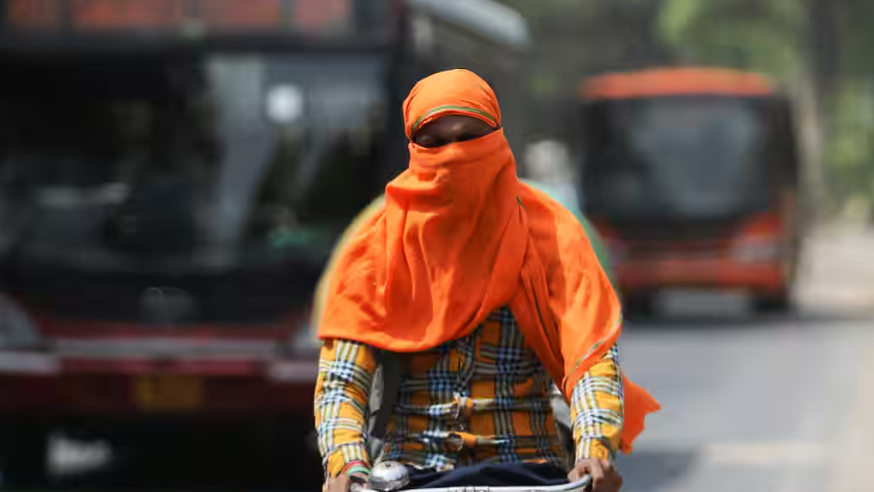 Intense heat wave conditions prevail in Odisha, mercury soars above 40°C at six places