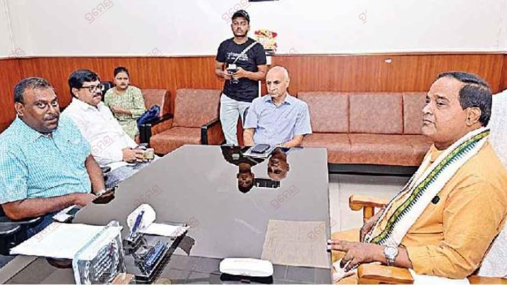 Minister Krushna Chandra Patra reviews soaring prices of essential commodities
