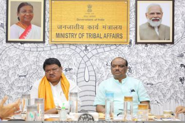 Jual Oram reviews progress of schemes