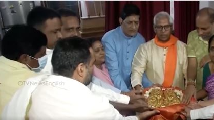 Hyderabad man to offer gold-plated Paduka for Ramlala of Ayodhya Temple, on 8000Km walk to Ram Temple