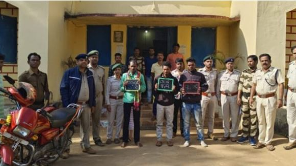 Live pangolin recovered, 3 held in Odisha’s Nabarangpur