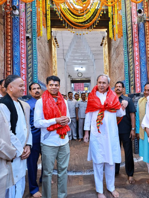 Naveen visits Puri, Expresses ecstasy to go round Parikrama Project