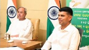 CM announces 25% hike in emoluments of outsourcing employees, Ombudsman for grievances redressal 