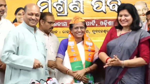 Former Kendrapara MP Archana Nayak quits BJD, joins BJP