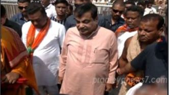 Union Minister Nitin Gadkari hits campaign trail in Puri