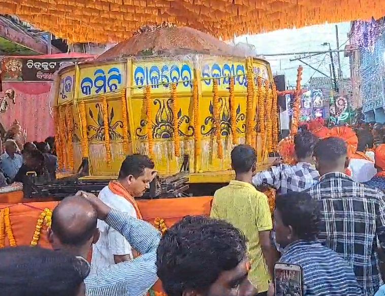 As Durga Puja approaches, the silver city of Cuttack is abuzz with preparations for the grand celebration.