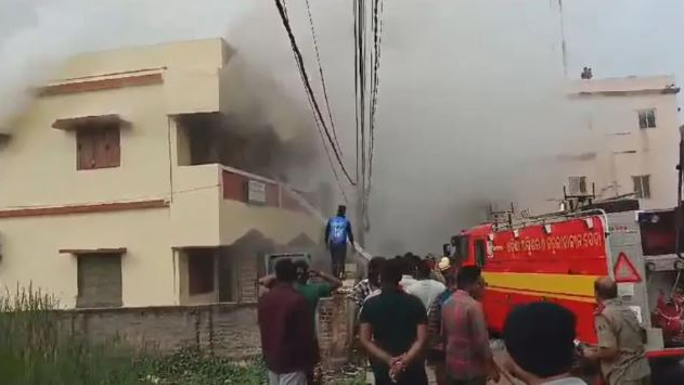 Major fire breaks out at Medicine warehouse in Bhubaneswar