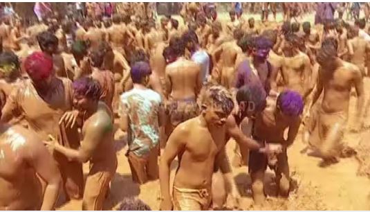 Enjoying Holi involving Mother Earth: Rourkela NITians play Holi in soothing mud 