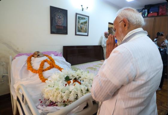 Mass tribute to Dr. Debendra Pradhan at Odisha BJP headquarters in Bhubaneswar