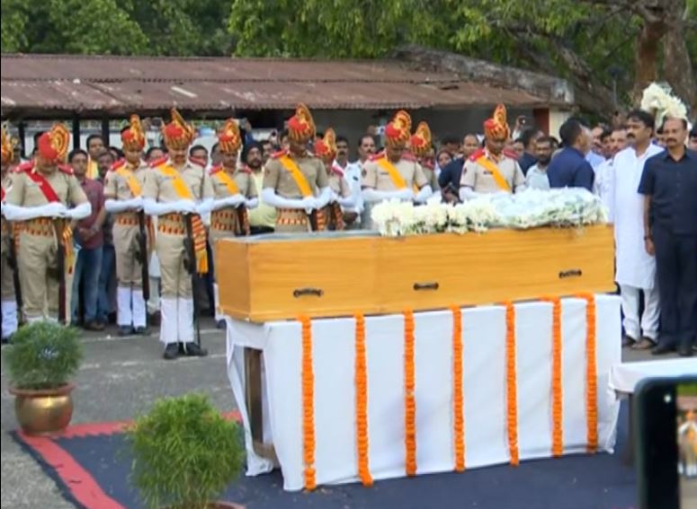 Mass tribute to Dr. Debendra Pradhan at Odisha BJP headquarters in Bhubaneswar