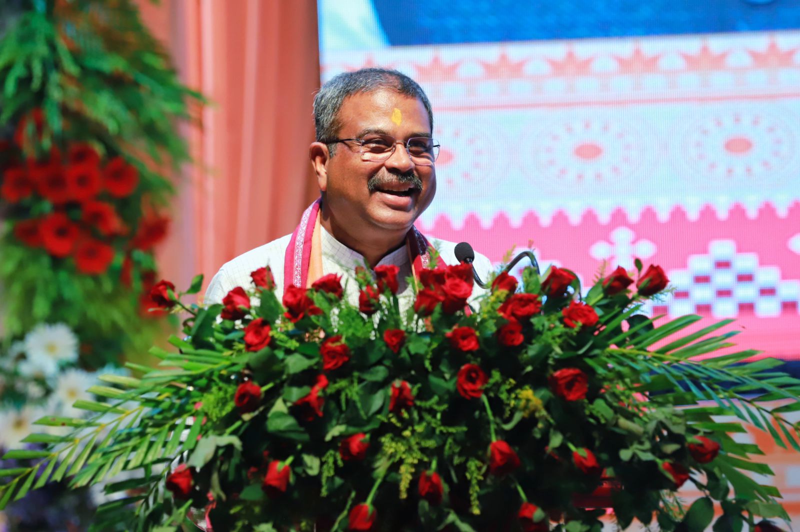 Union Education Minister Pradhan dedicates Superspecialty Unit  in VIMSAR Burla