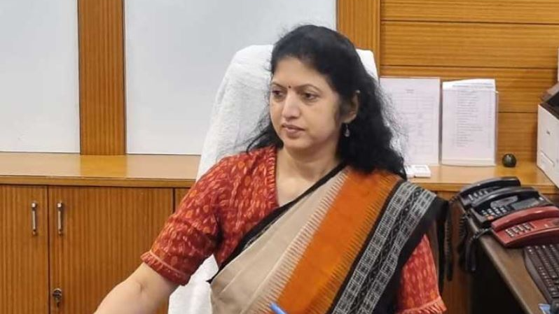 Two years ago, a government-approved residential house was sanctioned in the name of Surrekha’s late husband. Construction had commenced, and a state government housing committee had inspected the site. Unfortunately, during that period, Surrekha’s husband’s health deteriorated, leading to his untimely demise a few days later.