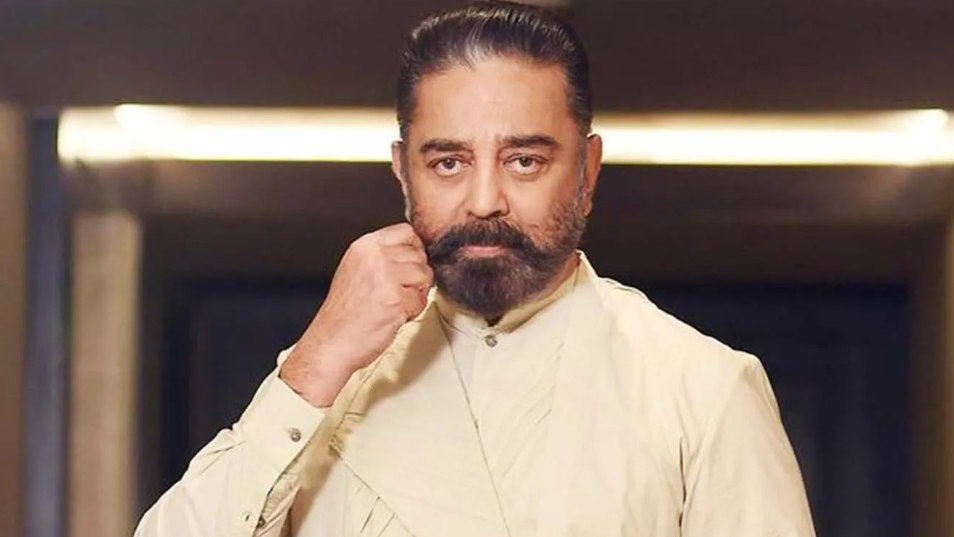 the actress is also an accomplished director and lyricist having written words for various blockbuster films in Tamil, Telugu, Kannada, and Malayalam, with one of the prime examples being the popular film ‘Pachaikili Muthucharam