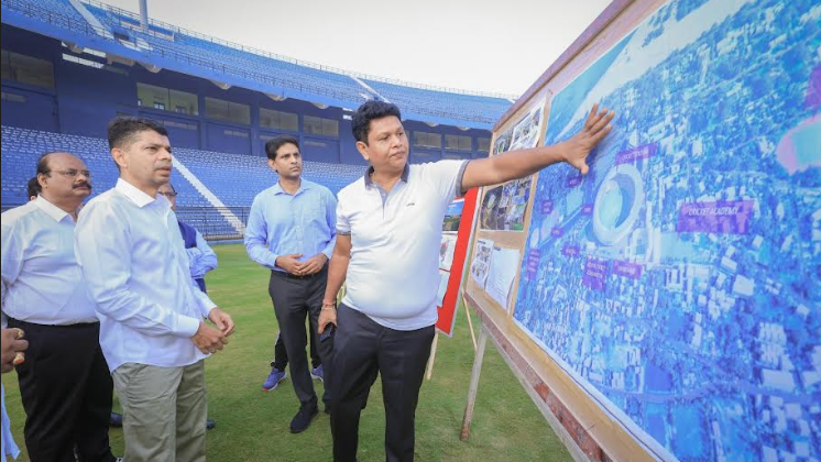 Later, Kartik Pandian interacted with the coaches and players. He assured that cricket development will be a priority under 5T transformation and cricket training centres with quality coaching will be developed across the state. The aim will be to make Odisha as a major emerging state in the field of cricket
