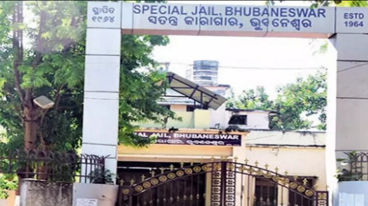 A team of police officers led by Bhubaneswar's Deputy Commissioner of Police, Prateek Singh, carried out a raid at Jharpada Special Jail in the capital city of Odisha